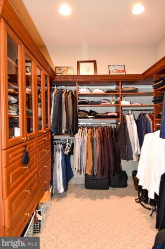 11300 Glen Rd, Rockville MD 20854-1849 exterior