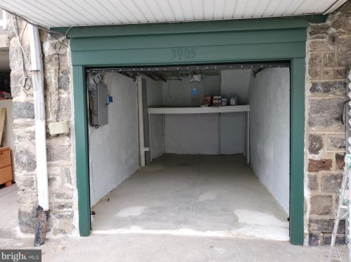 3905 Glendale St, Philadelphia PA 19124-5509 exterior