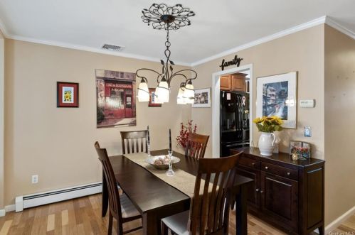 74 Leroy Ave, Valhalla NY 10595-1437 exterior