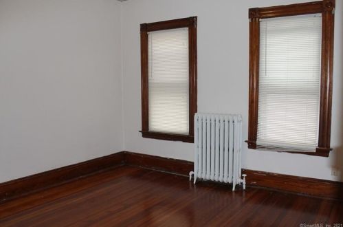 1078 Blvd, Hartford CT 06119-1714 exterior