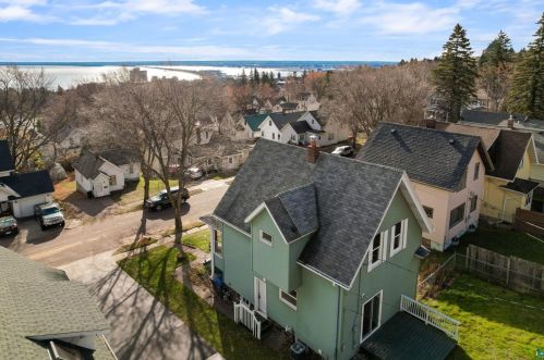 715 12 St, Duluth MN 55805-1412 exterior