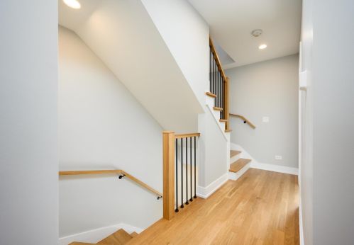 3224 Shields Ave, Chicago IL 60616-3602 exterior