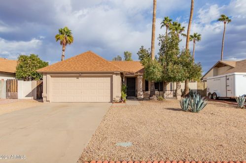 20835 34th Dr, Phoenix, AZ 85027-6007