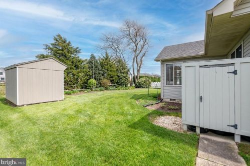 28 Bay Breeze Dr, Lewes DE 19958-2108 exterior