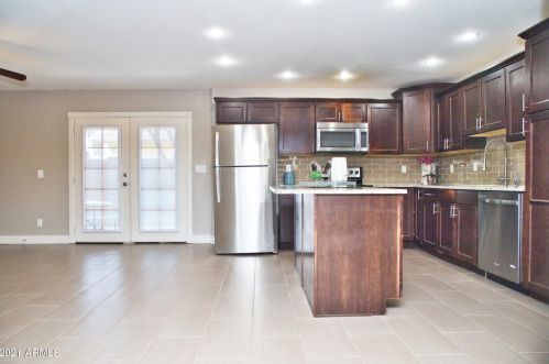 11623 31 Dr, Phoenix AZ 85041-5205 exterior