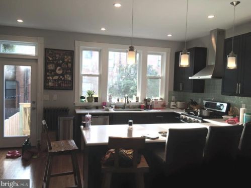 2533 11th St, Washington DC  20001-3923 exterior