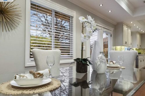 1870 Elinora Dr, Concord CA 94523-2815 exterior