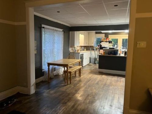 928 Pleasant St, Belding MI 48809-2252 exterior