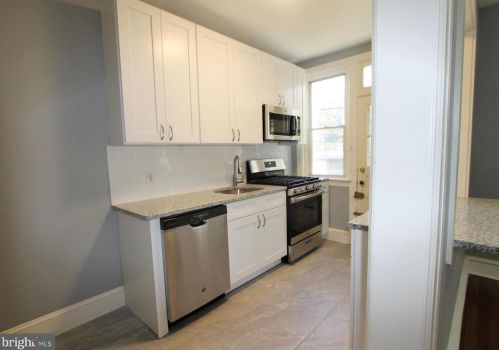 8113 Ardleigh St, Philadelphia PA  19118-3411 exterior