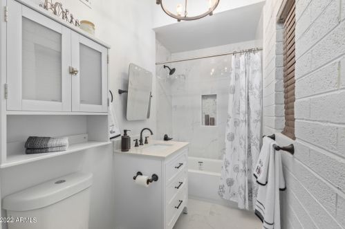 2214 7th Ave, Phoenix AZ 85007-1503 exterior