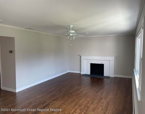 16 Community Dr, West Long Branch NJ  07764-1603 exterior