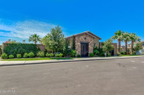 935 Kaibab Dr, Chandler AZ 85248 exterior