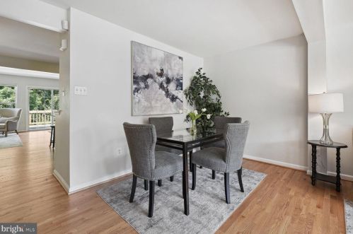 10417 Heathside Way, Rockville MD 20854-6344 exterior