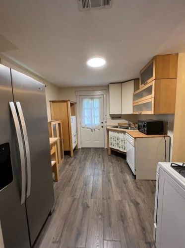 2403 10th St, Austin TX  78702-3505 exterior