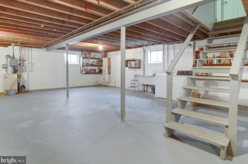 1002 Cliftonbrook Ln, Silver Spring MD 20905-3709 exterior