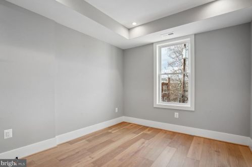 3912 New Hampshire Ave, Washington DC  20011-7917 exterior