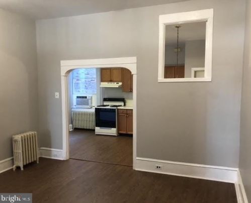 802 2nd St, Philadelphia PA 19122-3324 exterior