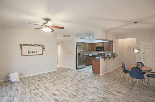 20660 40th St, Phoenix AZ 85050-7301 exterior