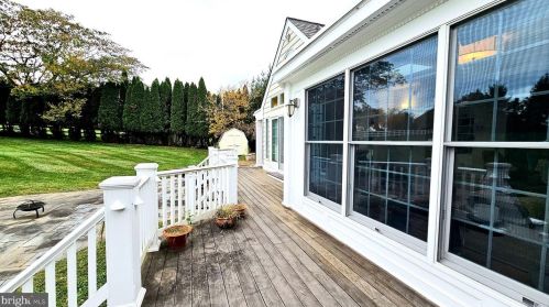 17815 Fraley Farm Rd, Rockville MD 20855-1664 exterior