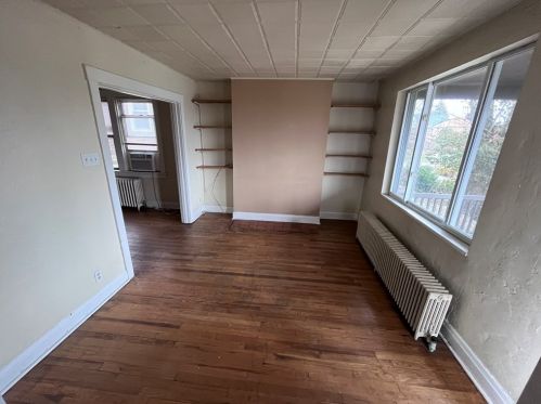 4323 Ludwick St, Pittsburgh PA  15217-3005 exterior