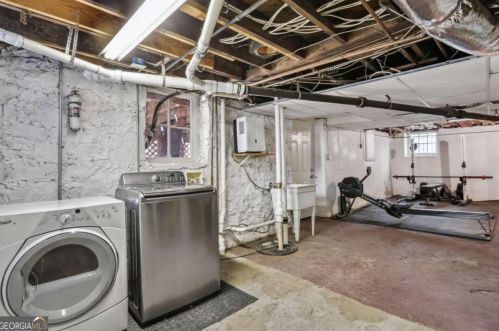 805 Charles Allen Dr, Atlanta GA  30308-1706 exterior