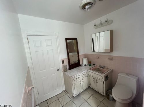 9 8th St, Paterson NJ  07506-3803 exterior