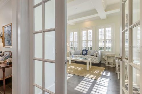 305 Hanna Ave, Tampa FL  33604-6633 exterior