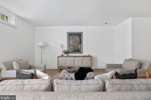 5805 Beech Ave, Bethesda MD  20817-3407 exterior