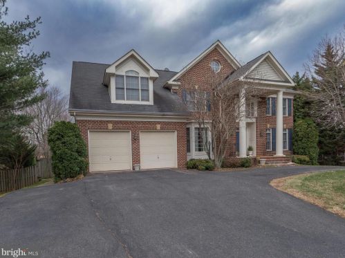 1654 Great Falls St, Mc Lean VA  22101-5060 exterior