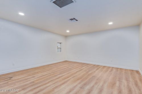 2109 Grant Rd, Tucson AZ  85719-3412 exterior