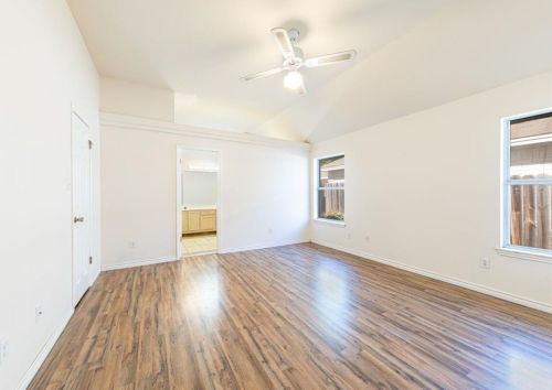 4719 Castleman Dr, Austin TX 78725-1720 exterior