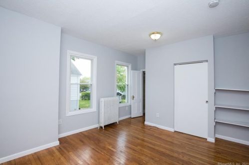 67 Orchard St, Wallingford CT 06492-4130 exterior