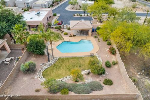 330 Camino Lomas, Tucson AZ  85704-6976 exterior