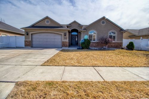 7103 Rialto Way, Taylorsville, UT 84081-3365