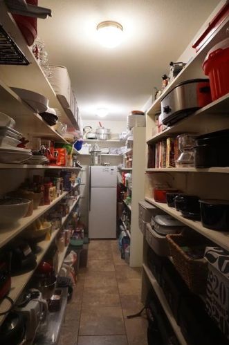 5703 Lockhill Rd, San Antonio TX 78240-1620 exterior