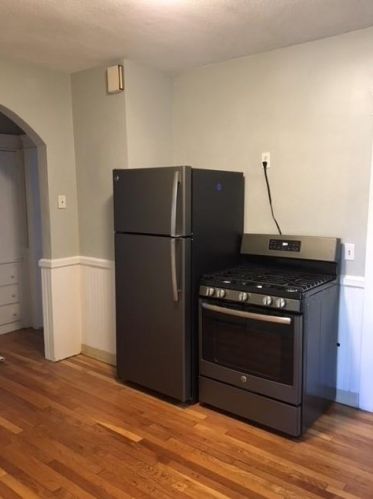 103 Butler Ave, Providence RI  02906-5102 exterior