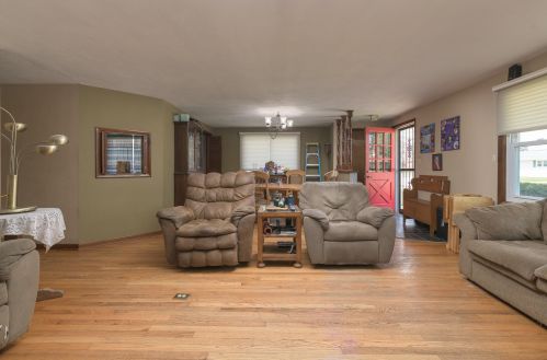 1715 87th Pl, Kenosha WI  53143-6474 exterior