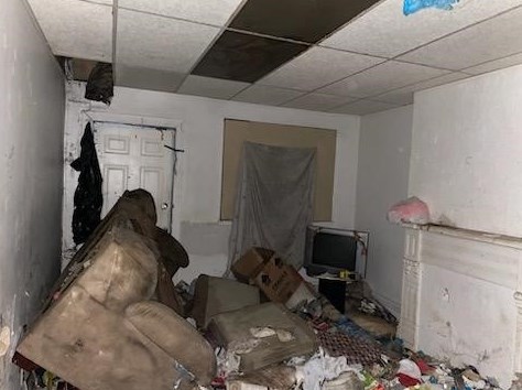 37 Elizabeth St, Pittsburgh PA 15207-1821 exterior