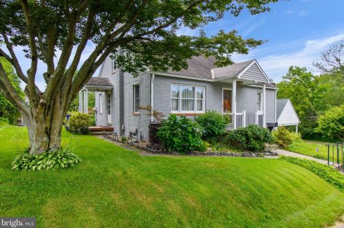 122 7th St, Pottstown, PA 19464-5107