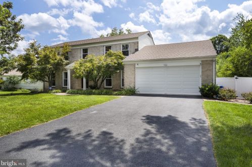 9304 Bells Mill Rd, Rockville MD  20854-2217 exterior