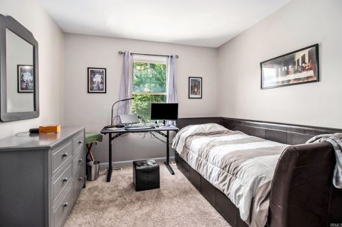 14364 Old Pne Ln, Mishawaka IN 46545-1855 exterior