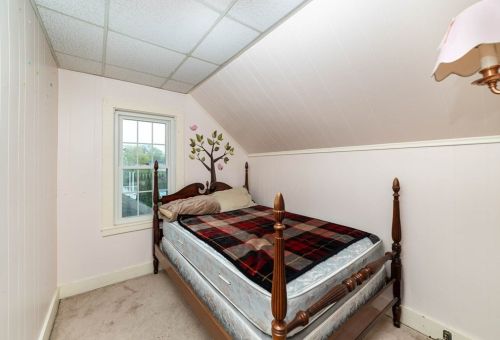 19 Friend St, Taunton MA 02780-2924 exterior