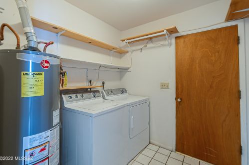 9151 Deer Trl Cir, Tucson AZ 85710-8034 exterior