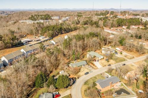 1854 Beechwood Blvd, Gainesville GA 30504-2606 exterior