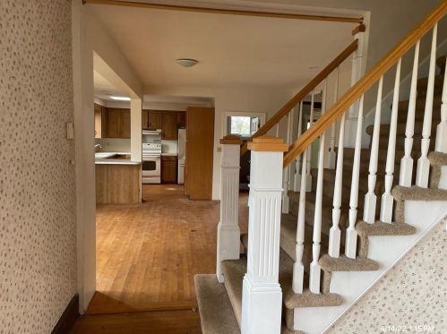 530 Summer St, Woonsocket, RI 02895-1163