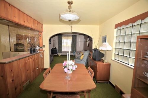 631 Mount Royal Blvd, Pittsburgh PA 15223-1053 exterior