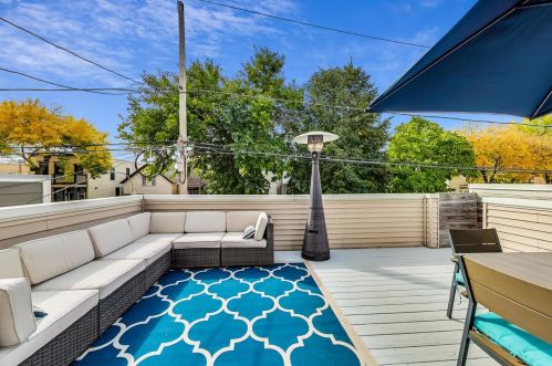 2100 Bingham St, Chicago IL 60647-4033 exterior