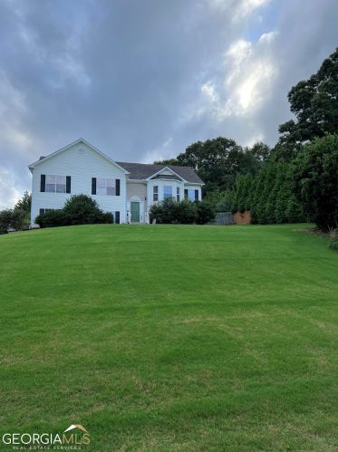 8080 Ivyshaw Dr, Gainesville GA 30506-8017 exterior