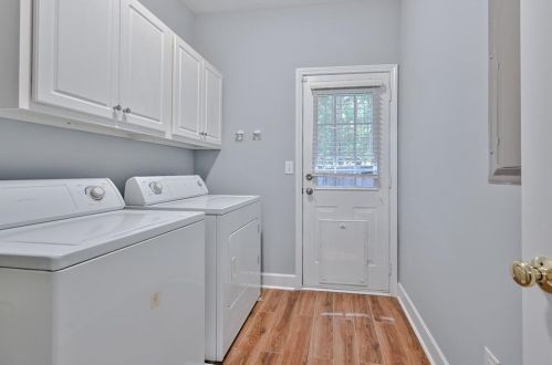 5150 Manerdale Dr, Atlanta GA exterior