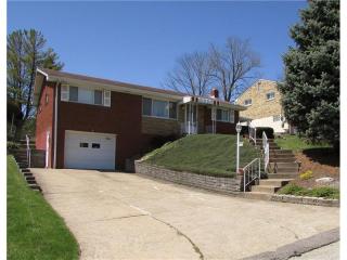 5166 Leona Dr, Pittsburgh PA  15227-3624 exterior